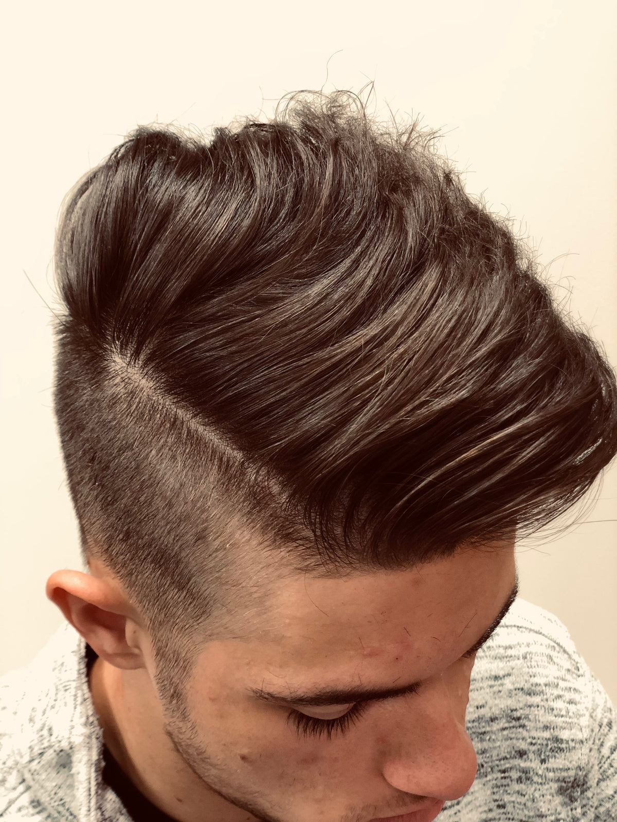 Tanas Hair Designs & Day Spa